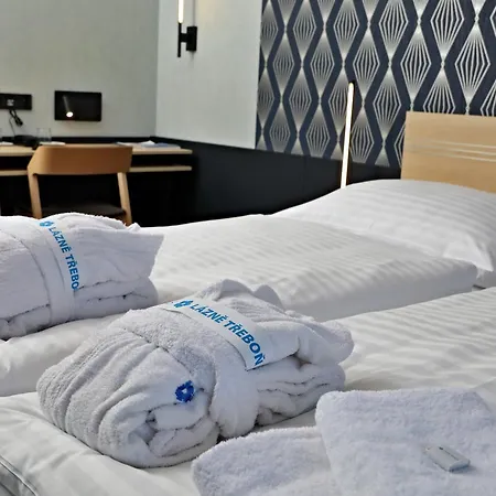 Lazensky Dum Aurora, Slatinne Lazne 4*