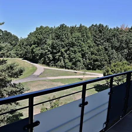 فندق Lazensky Dum Aurora, Slatinne Lazne