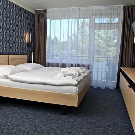 Lazensky Dum Aurora, Slatinne Lazne